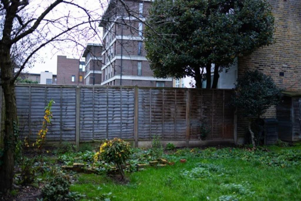 Manor Court Apartment London Bagian luar foto